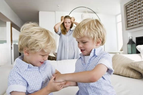 sentimento de culpa de ser mãe e trabalhar fora